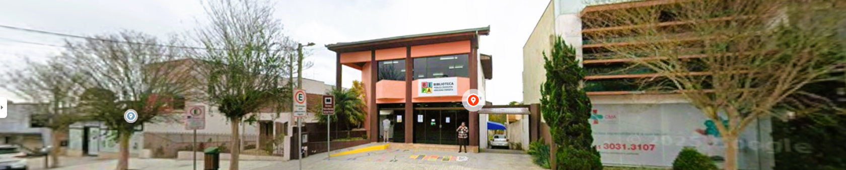 Biblioteca Pública Municipal Emiliano Perneta.png
